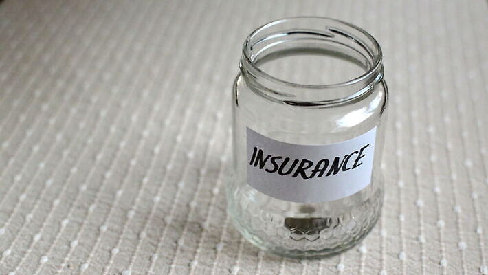 컨셉 돈 탁자 성공 미래 사람없음 금융 경제 단어 라벨 금속 동전 성장 긴급 잡기 항아리 변화 재산 떨어짐 컨테이너 가난 사인 보안 투자 가치 보험 기부 습관 수입 자금 페니 놓기 비어있는 MOV 해외동영상 클립영상 문자 산업 가구 비즈니스 모션 재질 프레임 안전 도자기 동영상 파일형식