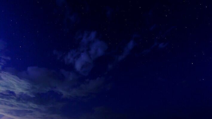 구름 별 선 과학 백그라운드 곡선 모션 자연 하늘 추상 풍경 사람없음 야외 파란색 빛 우주 검은색 어둠 별자리 원형 센터 떨어짐 야간 코스모스 질감 순환 회전 은하계 점성술 천문학 북쪽 궤도 성운 금성 막 4K 타임랩스 MOV 해외동영상 클립영상 자연요소 도형 교육 꽃 컬러 컨셉 무늬 촬영기법 행성 방향 생태계 동영상 파일형식