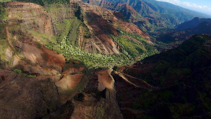 섬 자연 산 사람없음 골짜기 헬리콥터 산등성이 하와이 항공촬영 절정 4K MOV 해외동영상 클립영상 뷰포인트 비행기 미국 생태계 동영상 파일형식