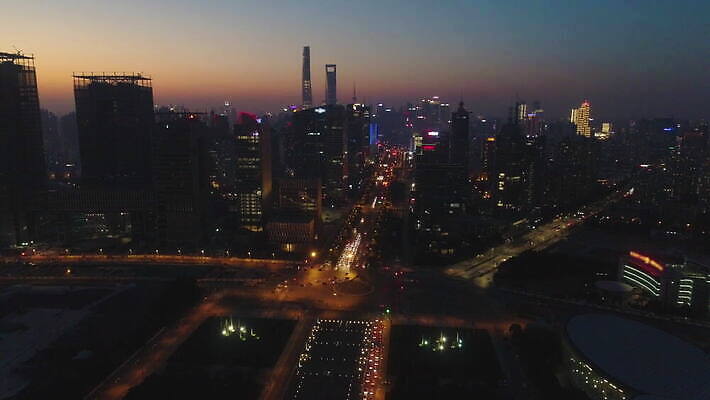 실루엣 아시아 도로 자동차 사람없음 건물 도시풍경 고층빌딩 중국 일몰 새벽 도시 도심 상하이 저녁 스카이라인 4K MOV 해외동영상 클립영상 자연요소 건축물 나라 길 육상교통 교통시설 촬영기법 풍경 빌딩 노을 야간 동영상 파일형식