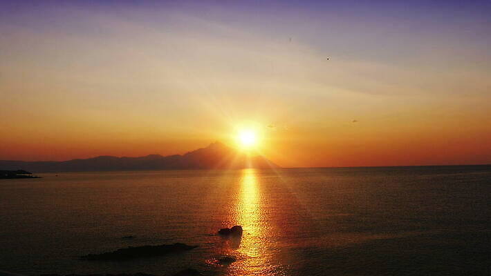 바다 백그라운드 자연 하늘 사람없음 빛 햇빛 태양 일출 일몰 저녁 지중해 수평선 4K MOV 해외동영상 클립영상 자연요소 노을 야간 생태계 동영상 파일형식