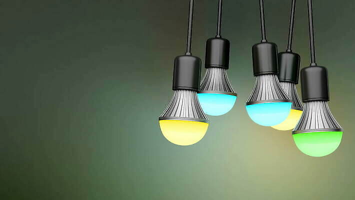 컬러 전구 매달리기 사람없음 빛 컬러풀 3D 어둠 에너지 램프 고리 콘센트 그네 천장 에코 철사 다이오드 주도 카피스페이스 4K MOV 해외동영상 클립영상 모션 조명 환경 공백 예절 디지털합성 동영상 파일형식