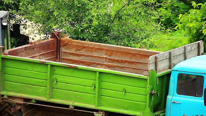 직업 산업 지구 모래 포즈 유니폼 노동자 사람없음 건물 힘 기계 장비 업무 바퀴 보호 안전모 헬멧 땅 불도저 굴착기 삽 발굴 오브젝트 국자 먼지 트랙터 계약자 땅바닥 땅파기 선로 운영자 채석 MOV 해외동영상 클립영상 건축물 옷 컨셉 주방용품 바닥 작업 중장비 안전장비 보호장비 농기계 계약 특수차량 동영상 파일형식