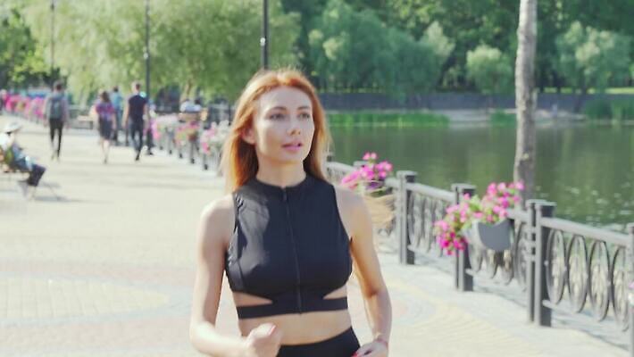 웰빙 공원 행복 스포츠 신체 휴식 운동선수 거리 건강 한명 야외 운동복 달리기 조깅 운동 건강관리 힘 활발 에너지 도시 날씬함 연습 속도 마라톤 단절 달리기선수 전력질주 자극 4K MOV 해외동영상 클립영상 1 옷 공공시설 감정 컨셉 모션 관리 사람 경기 육상스포츠 몸매 육상선수 동영상 파일형식