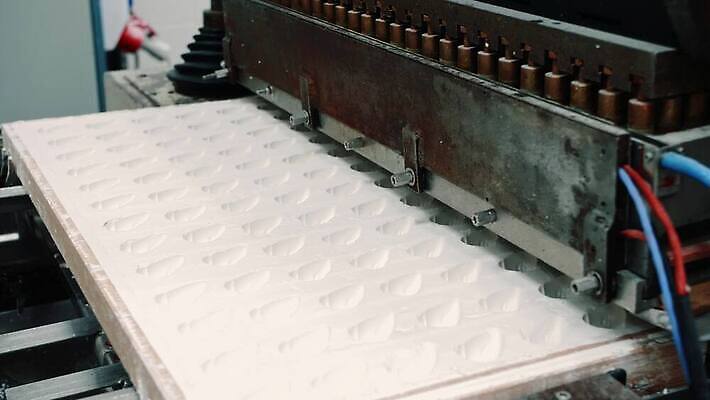 모양 산업 공장 디저트 사탕 사람없음 과자 기계 장비 제조 준비 시설 서식 자동화 4K MOV 해외동영상 클립영상 음식 공업 동영상 파일형식