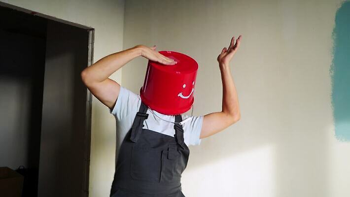 직업 라이프스타일 행복 감정 산업 유니폼 노동자 주택 한명 미소 사람 빨간색 머리 군인 댄서 표현 춤 업무 유머 엔지니어 플랫 수리 감독 플라스틱 종업원 양동이 서비스 건축업자 계약자 공예가 드러머 숨기 착용 콘크리트 4K MOV 해외동영상 클립영상 1 옷 건축 컬러 모션 재질 문화예술 표정 건물 생활 신체부위 작업 기술자 계약 동영상 국군 파일형식