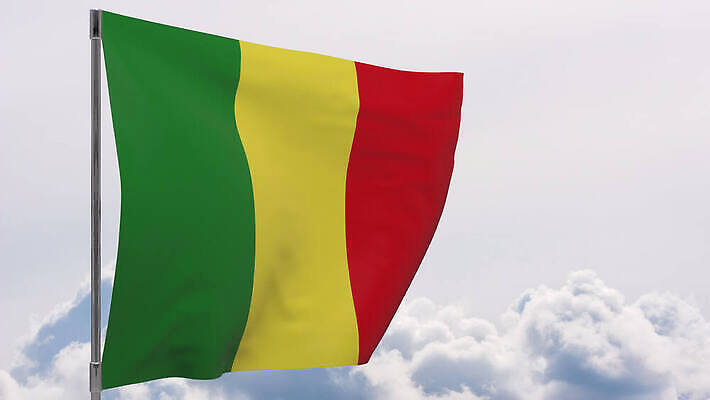 배너 물결 백그라운드 하늘 바람 사람없음 파란색 흰색 깃발 깃대 봉 애국심 말리 전국 4K MOV 해외동영상 클립영상 자연요소 컬러 날씨 동영상 파일형식