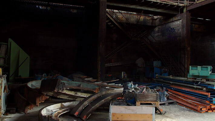 식물 직업 산업 공장 벽돌 사람없음 내부 경제 장비 시골 업무 위험 큼 가난 철 버리기 창고 먼지 보험 국회 우울증 비어있는 4K MOV 해외동영상 클립영상 컨셉 공업 모션 작업 질병 크기 동영상 파일형식