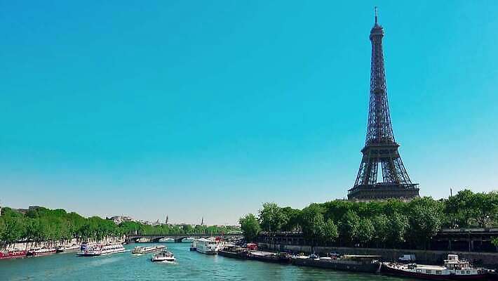 나무 유럽 여행 건축양식 하늘 휴가 파노라마 풍경 사람없음 물 여름 파란색 강 도시풍경 탑 금속 봄 낭만 프랑스 화물 흰색 도시 보트 크루즈 심볼 장면 스카이라인 천연기념물 프랑스어 랜드마크 수도권 파리(프랑스) 4K MP4 해외동영상 클립영상 자연요소 식물 문자 건축물 계절 건축 나라 컬러 컨셉 배_교통 재질 촬영기법 운송업 지역 동영상 파일형식