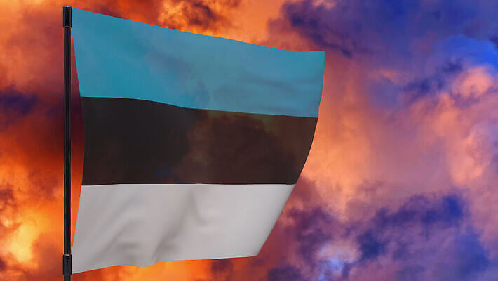 배너 물결 하늘 불 바람 사람없음 빨간색 일몰 깃발 연기 깃대 봉 에스토니아 위기 재앙 전국 4K MOV 해외동영상 클립영상 자연요소 유럽 컬러 날씨 노을 동영상 파일형식