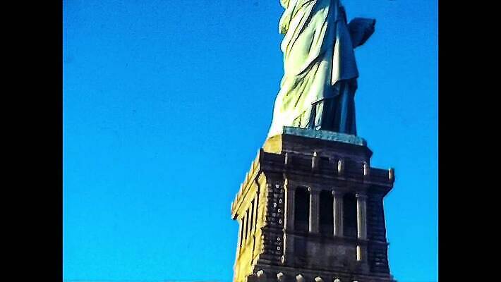 외관 여행 건축양식 휴가 사람없음 야외 조각상 고층빌딩 미국 자유 수확 골동품 도시 거친 역사 클래식 도서관 필름 심볼 영화 향수 문서 복고 뉴욕 영사기 맨해튼 동영상 천연기념물 구식 독립 보관소 아마추어 옛날 브루클린 4K MP4 해외동영상 클립영상 교육 건축 컨셉 북아메리카 농업 문화예술 빌딩 조형물 화장품 저장 파일형식