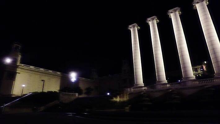 외관 유럽 여행 건축양식 하늘 미술 풍경 사람없음 야외 가로 파란색 도시풍경 여행객 줄무늬 깃발 기둥 도시 4 역사 스페인 지중해 심볼 언덕 사인 그림 바르셀로나 스카이라인 랜드마크 스페인어 전국 4K MP4 해외동영상 클립영상 건축 나라 바다 컬러 무늬 문화예술 사람 숫자 동영상 파일형식