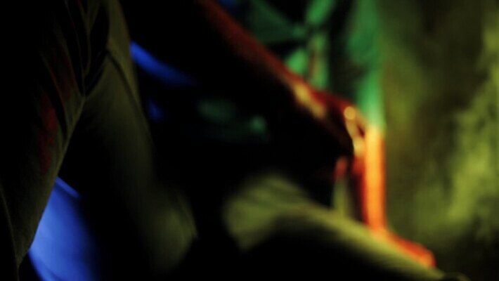 응시 휴가 바닥 한명 성인 문 어둠 놀람 고통 할로윈 죽음 잡기 혈액 호흡 먹이 무서움 공포 지하 살인 거짓말 고문 살인범 악몽 피해자 헬프 호러 소름 필요 MOV 해외동영상 클립영상 1 시선 감정 컨셉 모션 표정 사람 피해 도움 범죄 동영상 파일형식