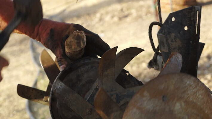 산업 농업 사람없음 작업실 수리 닫기 망치 고정 제철소 MOV 해외동영상 클립영상 모션 공구 동영상 파일형식
