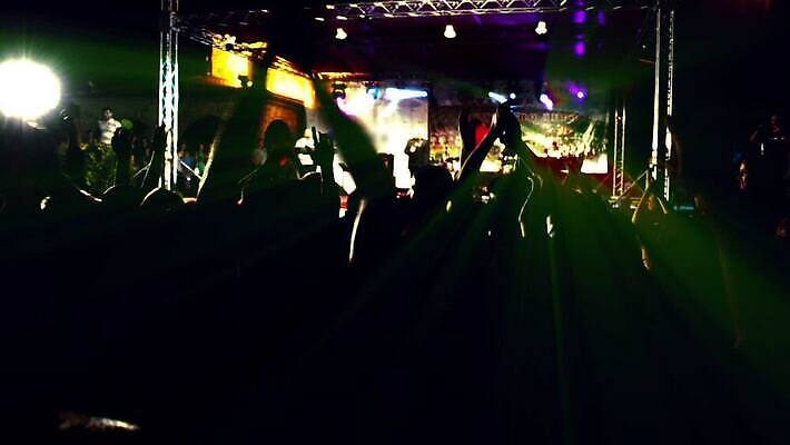 라이프스타일 손 여자 행복 물결 음악 통신 응원 청소년 휴식 조명 함께함 미소 웃음 사람 이벤트 성인 사람없음 10대 컬러풀 파티 소리 우정 공연 기쁨 축하 군중 야간 박수 전시회 클럽 흥분 디스코 테크노 유흥 MOV 해외동영상 클립영상 자연요소 감정 컬러 컨셉 문화예술 표정 손짓 생활 신체부위 친구 전시 춤 동영상 파일형식