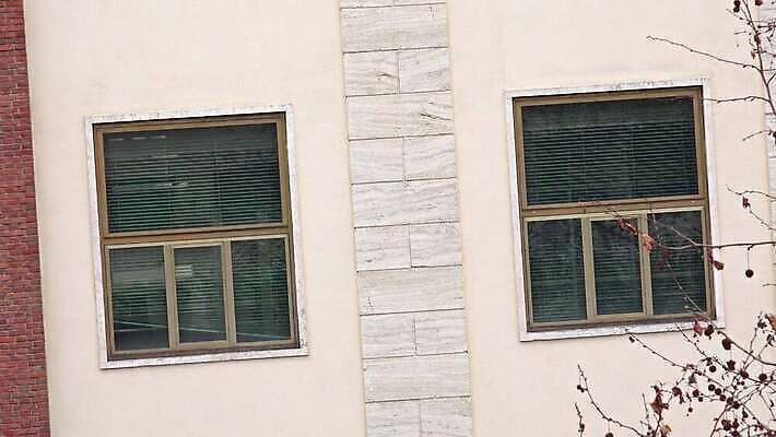 외관 건축양식 창문 호텔 벽돌 영국 잉글랜드 아파트 돌담 사람없음 야외 건물 사무실 이탈리아 도시 런던 뉴욕 러시아 콘도 맨해튼 랜드마크 석공 4K 설정숏 MP4 해외동영상 클립영상 건축물 건축 유럽 비즈니스 숙소 주택 촬영기법 담장 미국 돌_바위 동영상 파일형식