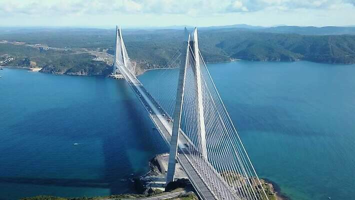 구름 디자인 유럽 산업 아시아 바다 여행 건축양식 교통시설 하늘 새로움 이스탄불 안테나 파노라마 풍경 사람없음 하이앵글 탑 도시 고속도로 야간 숲 큼 북쪽 공학 칠면조 드론 랜드마크 보스포루스 철강 4K MP4 해외동영상 클립영상 자연요소 건축물 교육 건축 나라 도로 뷰포인트 교통 컨셉 통신 조류 촬영기법 크기 방향 시설 동영상 파일형식 튀르키예
