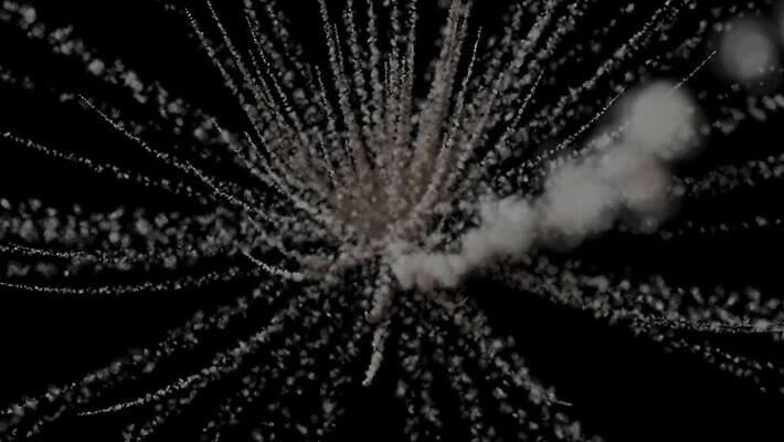 컬러 포즈 컨셉 자국 모션 휴가 기념 불꽃놀이 미술 사람없음 장식 빛 파티 3D 디지털 검은색 기쁨 에너지 축하 연기 폭발 폭탄 먼지 마법 애니메이션 파열 빛망울 광 더스트파티클 MOV 해외동영상 클립영상 감정 놀이 문화예술 이벤트 폭발물 디지털합성 동영상 파일형식