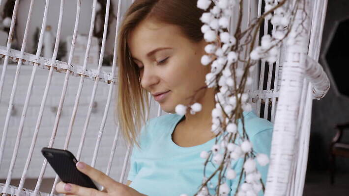 손 남자 수염 관리 손바닥 경고 한명 안전 20대 30대 단어 금지 분노 짜증 표현 자신감 기다림 정지 무서움 거절 불안 조심 생강 불만 빨간머리 그만 부정적 심각 밀레니얼 4K MOV 해외동영상 클립영상 문자 1 헤어스타일 감정 컨셉 채소 모션 사람 청년 신체부위 장년 경제 동영상 파일형식