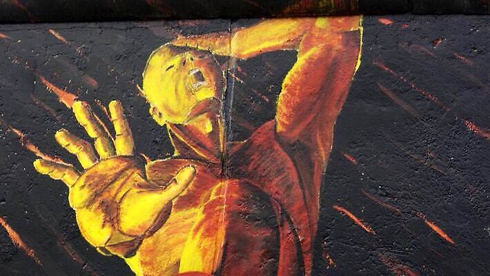 유럽 벽 여행 백그라운드 벽지 불 거리 독일 미술 사람없음 야외 옆모습 컬러풀 평화 페인트 추위 자유 도시 메시지 역사 그래피티 미술관 민주주의 심볼 사인 그림 공포 분무기 베를린 기념물 동쪽 타입 나누기 천연기념물 공산주의 랜드마크 서쪽 정치 국경 4K MOV 해외동영상 클립영상 자연요소 나라 뷰포인트 컬러 컨셉 문화예술 수학 낙서 방향 동영상 사칙연산 파일형식