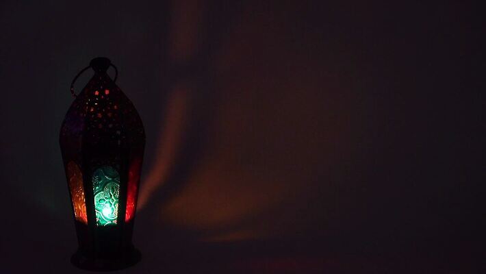 전통 디자인 종교 문화 컬러 백그라운드 컨셉 유리 휴가 이집트 사람없음 빛 축제 수확 등불 램프 축하 인사 신용카드 클래식 중앙 이슬람교 신성 고립 단식 라마단 아라베스크 아랍어 옛날 4K MP4 튀르키예 해외동영상 클립영상 아시아 농업 아프리카 재질 조명 금융 예절 동영상 파일형식