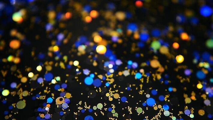 디자인 컬러 백그라운드 무지개 크리스마스장식 크리스마스 상상 추상 휴가 전등 사람없음 아웃포커스 장식 빨간색 초록색 파란색 빛 반짝임 컬러풀 뷰티 검은색 축제 낭만 화려 우아함 소프트포커스 질감 디스코 보케 다이아몬드 먼지 꽃가루 마법 강렬 블러 크리스마스이브 깜빡이다 MOV 해외동영상 클립영상 자연요소 기념일 음악 컨셉 무늬 모션 조명 촬영기법 춤 보석 가루 동영상 파일형식