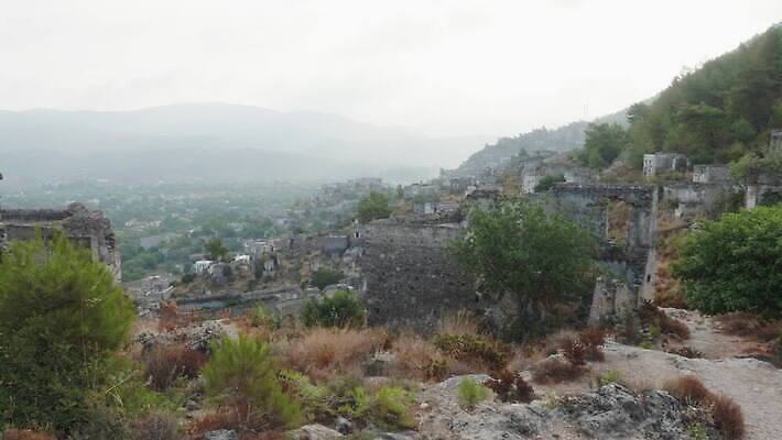 나무 벽 여행 백그라운드 컨셉 유적 부분 표면 산 주택 협상 사람없음 마을 계곡 새벽 골동품 도시 티켓 중세 위험 땅 충돌 버리기 언덕 지역 사암 타운 교외 빈민가 옛날 지질학 4K MOV 해외동영상 클립영상 자연요소 식물 전통 교육 비즈니스 모션 건물 돌_바위 역사 동영상 파일형식