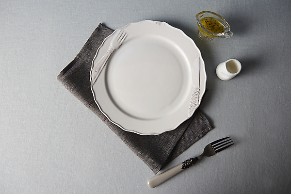 포토 JPG 접시 포크 회색배경 실내 사람없음 하이앵글 식탁보 소스그릇 시럽컵 국내포토 그릇 식기 뷰포인트 백그라운드 내부 회색 파일형식