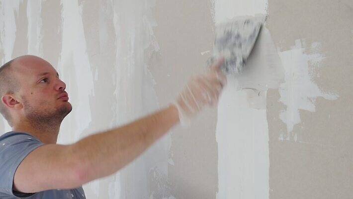 직업 남자 산업 벽 백그라운드 건축양식 사다리 노동자 새로움 아파트 주택 한명 내부 건물 3D 방 건설현장 코트 껍질 공구 플랫 수리 무역 천장 건축업자 계약자 미장 복원 석고 업그레이드 재주꾼 비어있는 4K MP4 해외동영상 클립영상 1 건축물 건축 컨셉 건설업 사람 외투 도구 디지털합성 계약 동영상 파일형식