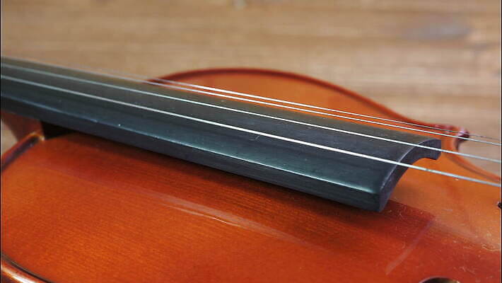 모양 줄 음악 백그라운드 컨셉 놀이 탁자 미술 사람없음 목재 갈색 검은색 쪽지 화목 소리 콘서트 공연 음악가 낭만 수확 골동품 기구 끈 구멍 클래식 두루마리 바이올린 오브젝트 활 복고 첼로 시트 오케스트라 교향곡 멜로디 뮤지컬 옛날 플레이어 스타일 4K MOV 해외동영상 클립영상 나무 직업 컬러 가구 농업 재료 현악기 문화예술 이벤트 악단 동영상 파일형식 찰현악기