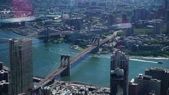 여행 비즈니스 건축양식 하늘 새로움 안테나 파노라마 풍경 사람없음 건물 물 금융 파란색 강 도시풍경 사무실 여행객 탑 항구 고층빌딩 미국 도시 도심 뉴욕 지역 방문 대도시 스카이라인 맨해튼 랜드마크 허드슨강 브루클린 4K MOV 해외동영상 클립영상 자연요소 건축물 건축 컬러 컨셉 북아메리카 통신 교통시설 촬영기법 사람 빌딩 경제 동영상 파일형식