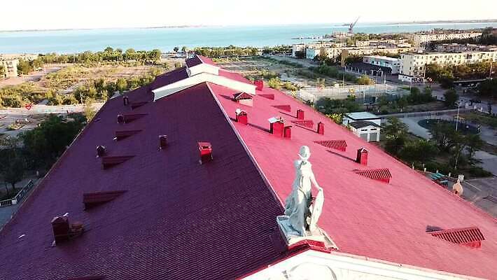 공원 유럽 호수 조각 여행 건축양식 자연 하늘 지붕 미술 사람 사람없음 야외 건물 물 조각상 여행객 정원 궁전 프랑스 도시 역사 칼 작음 분수 비둘기 방패 낫 천연기념물 베르사유 드론 랜드마크 생태학 소비에트 옛날 카자흐스탄 MP4 해외동영상 클립영상 자연요소 건축물 공공시설 교육 건축 나라 아시아 고건축 조류 문화예술 조형물 크기 생태계 파리_프랑스 동영상 파일형식