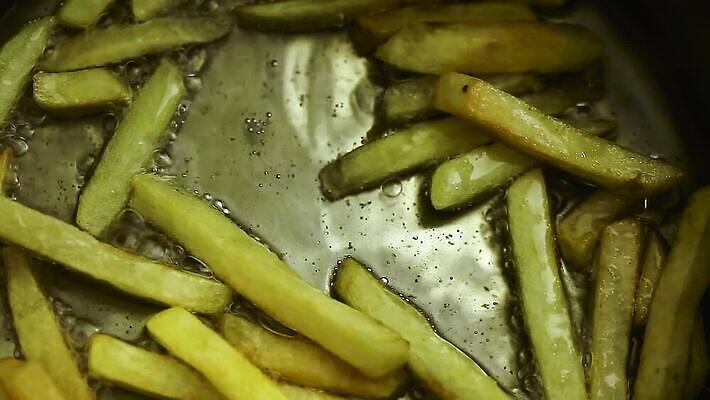 음식 다이어트 감자 패스트푸드 요리 사람없음 주방 식사 튀김 뜨거움 붓기 기름 냄비 폐기물 굽기 버너 속도 올리브 칼로리 프랑스어 점심식사 보일러 카놀라 해로움 MOV 해외동영상 클립영상 문자 열매 컨셉 채소 모션 건강 인스턴트 솥 쓰레기 구이 동영상 파일형식