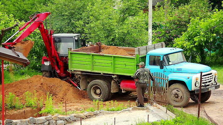 직업 산업 지구 모래 포즈 유니폼 노동자 사람없음 건물 힘 기계 장비 바위 업무 바퀴 보호 안전모 헬멧 땅 불도저 굴착기 천 삽 발굴 오브젝트 국자 먼지 트랙터 계약자 땅바닥 땅파기 선로 운영자 채석 MOV 해외동영상 클립영상 건축물 옷 컨셉 주방용품 바닥 돌_바위 직물 작업 중장비 안전장비 보호장비 농기계 계약 특수차량 동영상 파일형식