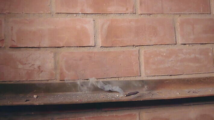 크리스마스 오렌지 불 불꽃 벽돌 새해 폭죽 불꽃놀이 사람없음 빛 크래커 힘 소리 뜨거움 균열 연기 폭발 12월 폭발물 폭탄 가루 시끄러움 라이터 파열 다이너마이트 심지 점화 화상 MOV 해외동영상 슬로모션 클립영상 자연요소 기념일 무기 과일 모션 놀이 촬영기법 쿠키 날짜 상처 동영상 파일형식