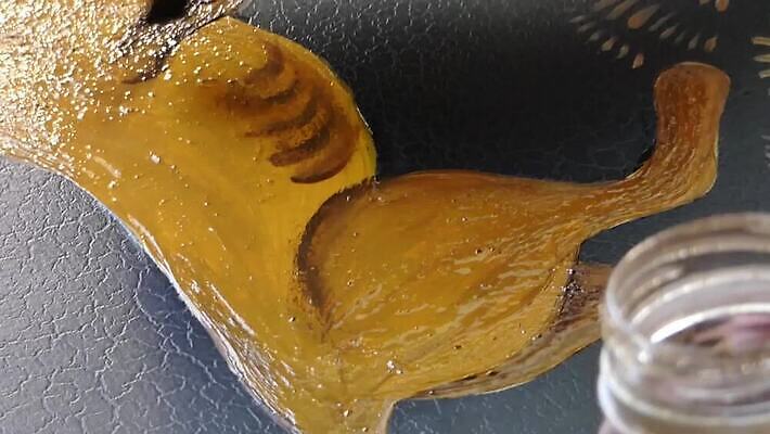 직업 손 디자인 여자 컬러 백그라운드 패턴 창조 미술 사람 사람없음 장식 노란색 페인트 덮개 붓 업무 그리기 황금 발사 디자이너 그림 예술가 캔버스 페인트붓 화가 니스 진짜 아크릴 MP4 해외동영상 클립영상 무늬 모션 재질 문화예술 신체부위 뚜껑 작업 동영상 파일형식