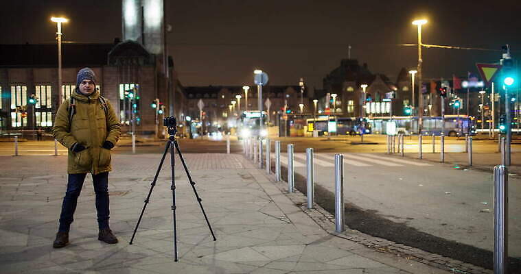 도로 자동차 거리 핀란드 사람 사람없음 도시 고리 보행자 역 야간 발사 교차로 클립 바쁨 동영상 헬싱키 4K 타임랩스 MOV 해외동영상 클립영상 자연요소 길 육상교통 교통시설 촬영기법 북유럽 파일형식