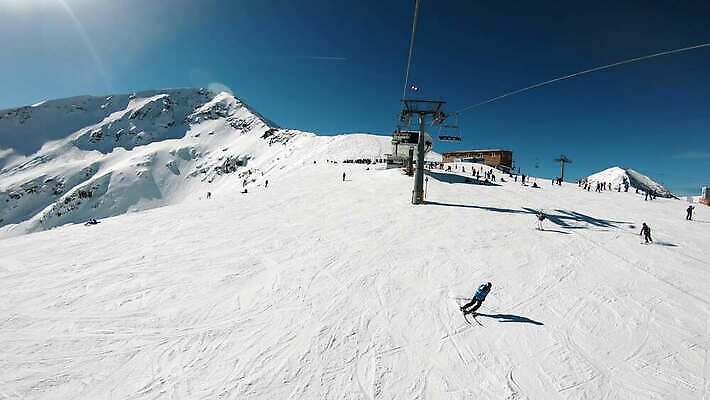 구름 스포츠 여행 겨울 의자 자연 하늘 날씨 휴가 스키 산 안테나 사람 풍경 경사 사람없음 야외 파란색 맑음 얼음 추위 흰색 정상 휴양지 리프트 스키선수 1인칭시점 4K 반스코 MP4 해외동영상 클립영상 자연요소 시선 계절 컬러 가구 통신 겨울스포츠 운동선수 장소 생태계 동영상 불가리아 파일형식