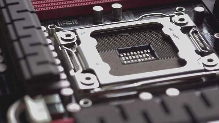 손 산업 과학 통신 모션 사람없음 컴퓨터 디지털 자료 힘 장비 업무 수리 콘센트 전기에너지 묘사 서비스 순환 반도체 전자 시스템 고정 공학 램 마더보드 설치 실리콘 전압 지원 콘덴서 프로세서 하드웨어 핵심 4K MOV 해외동영상 클립영상 교육 신체부위 전자제품 에너지 작업 동영상 파일형식