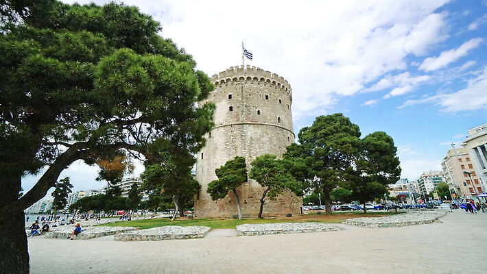 응시 유럽 벽 여행 건축양식 유물 파노라마 사람없음 건물 파란색 탑 바위 흰색 깃발 도시 원형 성 방어 수비 역사 중앙 왕 그리스 박물관 시력 그리스인 천연기념물 랜드마크 발칸반도 비잔틴 옛날 왕국 4K MOV 해외동영상 클립영상 도형 서양인 전통 건축물 시선 건축 나라 컬러 모션 촬영기법 어류 돌_바위 동영상 제국 파일형식