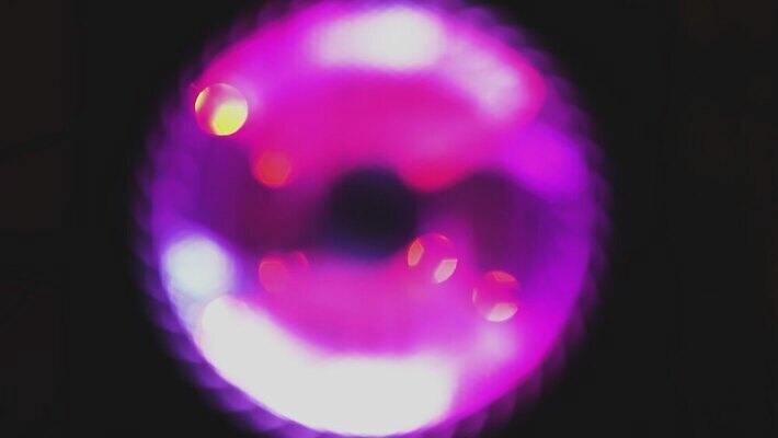 디자인 산업 컬러 백그라운드 컨셉 기술 실내 사람없음 그래픽 빨간색 파란색 빛 컴퓨터 컬러풀 디지털 힘 공연 장비 게임 흰색 부채 시원함 묘사 순환 전자 시스템 빛망울 냉각기 하드웨어 주도 4K MOV 해외동영상 클립영상 모션 놀이 이벤트 내부 전자제품 예절 동영상 파일형식