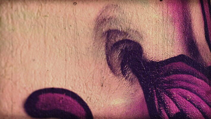 직업 라이프스타일 디자인 문화 벽 컬러 추상 주택 창조 미술 사람없음 야외 장식 컬러풀 축제 어둠 페인트 손상 덮개 기록 그리기 수리 시원함 컨테이너 디자이너 벽화 그림 예술가 페인트붓 분무기 DIY 그런지 빈민가 업그레이드 타격 아크릴 스타일 MOV 해외동영상 클립영상 산업 컨셉 무늬 모션 재질 문화예술 취미 건물 생활 뚜껑 붓 동영상 파일형식