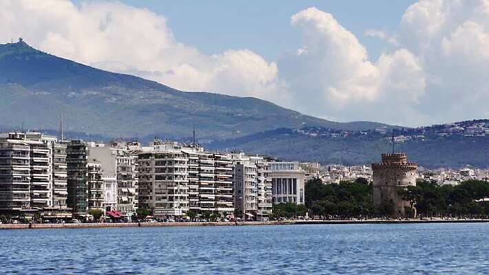 응시 유럽 여행 건축양식 파노라마 사람없음 건물 햇빛 탑 흰색 도시 성 중세 역사 중앙 왕 감옥 그리스 박물관 시력 각도 포트 그리스인 천연기념물 발칸반도 비잔틴 옛날 왕국 4K MP4 해외동영상 클립영상 서양인 건축물 시선 건축 나라 컬러 촬영기법 태양 동영상 제국 파일형식