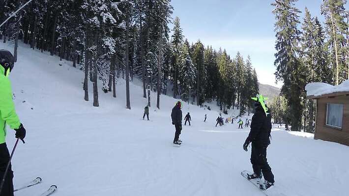 도로 스포츠 포즈 겨울 자국 스키 산 사람 경사 사람없음 야외 카메라 안개 스노우보드 막대기 위험 셀프카메라 언덕 속도 휴양지 지역 스노우보더 선로 자취 제설기 조지아 1인칭시점 4K 반스코 MP4 해외동영상 클립영상 시선 계절 길 컨셉 교통시설 날씨 겨울스포츠 운동선수 전자제품 사진촬영 장소 보드_스포츠 동영상 동유럽 불가리아 제설 파일형식