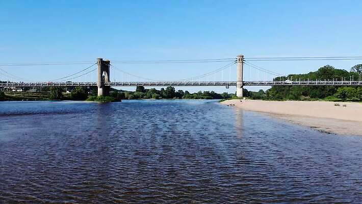 나무 구름 유럽 여행 건축양식 자연 아침 새로움 풍경 사람없음 야외 초록색 물 여름 강 도시풍경 마을 탑 계곡 맑음 미국 프랑스 안개 도시 저녁 숲 강가 방문 스카이라인 내추럴 프랑스어 랜드마크 4K MP4 해외동영상 클립영상 주간 자연요소 식물 문자 건축물 계절 건축 나라 컬러 컨셉 북아메리카 날씨 야간 생태계 동영상 파일형식