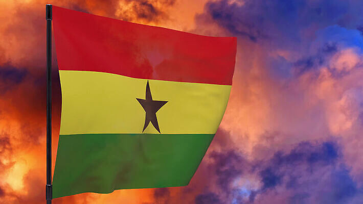 배너 물결 하늘 불 바람 사람없음 빨간색 일몰 깃발 연기 깃대 봉 가나 위기 재앙 전국 4K MOV 해외동영상 클립영상 자연요소 컬러 날씨 노을 동영상 파일형식 서아프리카