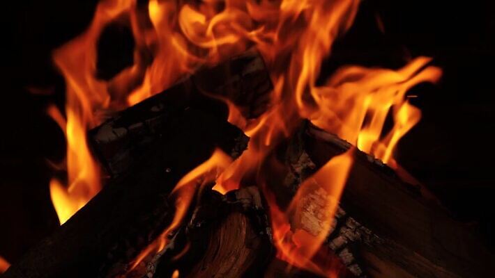 백그라운드 포크 오렌지 불꽃 벽돌 사람없음 목재 빨간색 빛 노란색 금속 검은색 에너지 뜨거움 그릴 야간 장작 모닥불 철 준비 벽난로 포커 연료 온도 숯 연소 광 석탄 수목 여신 재 화상 MP4 해외동영상 클립영상 자연요소 나무 식기 컬러 과일 재료 재질 주방용품 불 게임 트럼프 상처 동영상 파일형식