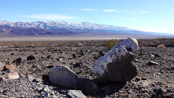 구름 공원 모래 여행 겨울 자국 자연 하늘 휴가 산 건조 파노라마 풍경 사람없음 야외 파란색 계곡 맑음 미국 트래킹 하이킹 사막 흰색 황무지 숲 언덕 캘리포니아 통과 내추럴 요세미티국립공원 전국 절정 4K MP4 해외동영상 클립영상 자연요소 계절 공공시설 컬러 북아메리카 레저 날씨 촬영기법 국립공원 생태계 동영상 파일형식