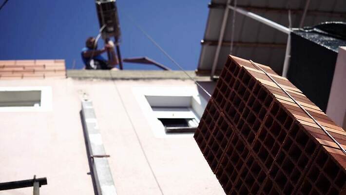 공공시설 산업 백그라운드 비즈니스 건축양식 하늘 노동자 주택 프레임 안전 사람 사람없음 건물 금속 고층빌딩 기계 블록 장비 건설현장 도시 업무 엔지니어 재산 땅 천 기중기 시멘트 리프트 판 공학 진행 개발 철강 콘크리트 프로젝트 4K MP4 해외동영상 클립영상 직업 건축물 교육 건축 재질 건설업 빌딩 금융 직물 작업 중장비 기술자 시설 동영상 파일형식
