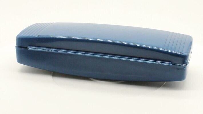 안경 클리핑패스 가방 포장 고글 프레임 사람없음 옆모습 가로 상자 선글라스 독서 유행 3D 검은색 공백 덮개 흰색 오픈 보호 컨테이너 가죽 패키지 수납 보호자 거짓 고립 보유 목업 광학 벨벳 비어있는 MOV 해외동영상 클립영상 잡화 산업 뷰포인트 컬러 컨셉 뚜껑 실크 디지털합성 동영상 파일형식